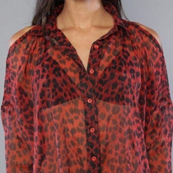COPY – SALE UNIF The Shoulder Peek Button Up Leop… - Picture 2 of 8